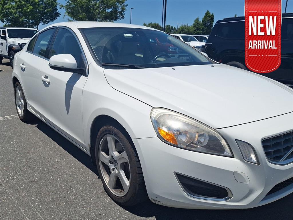 2012 Volvo S60 T5 FWD Auto's photo