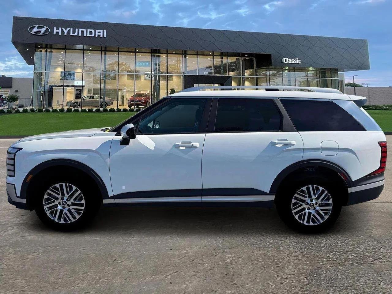 New 2026 Creamy White Pearl Hyundai SEL 7P image 3