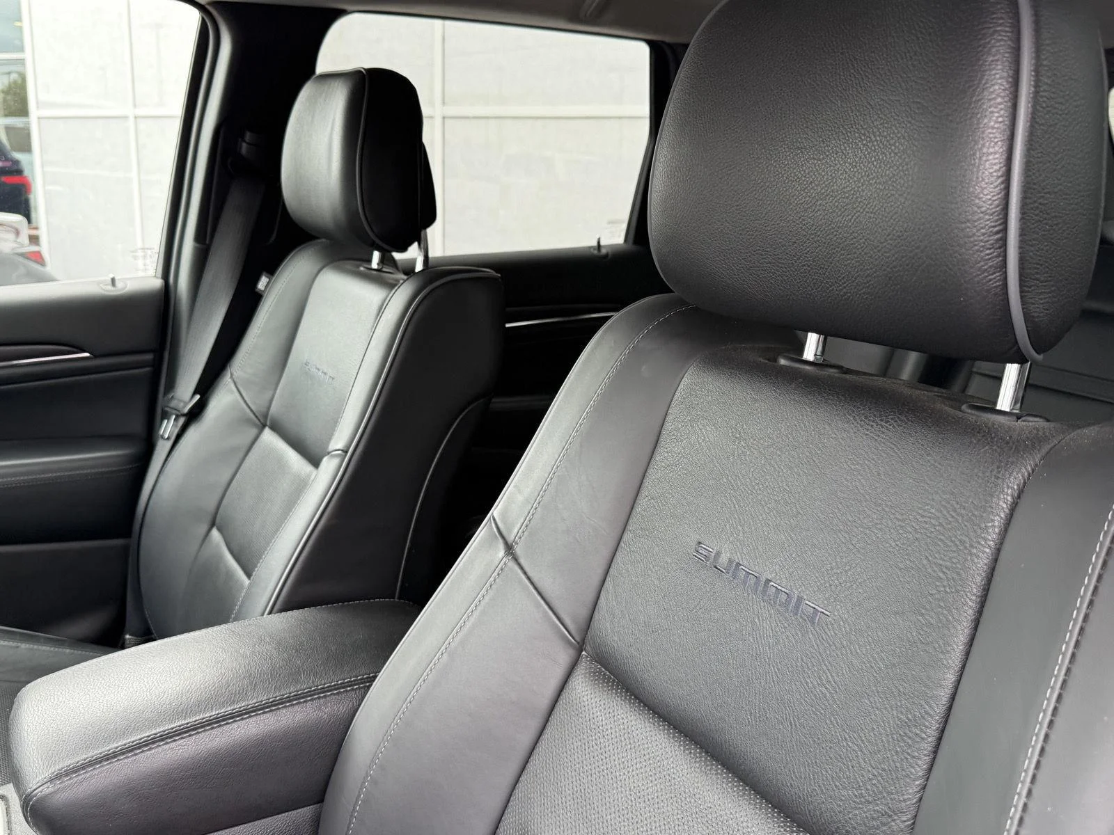 Used 2020 Bright White Clearcoat Jeep Summit image 14