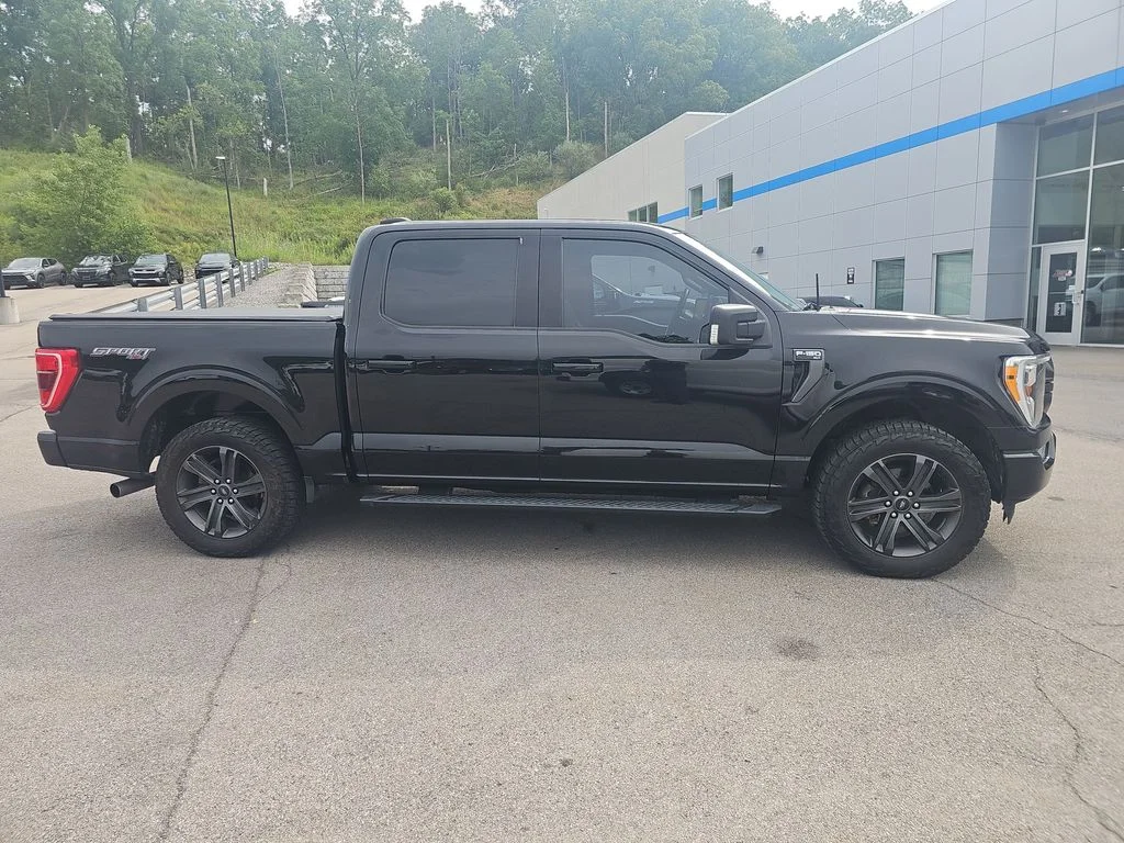 Used 2021 Black Ford XLT image 4