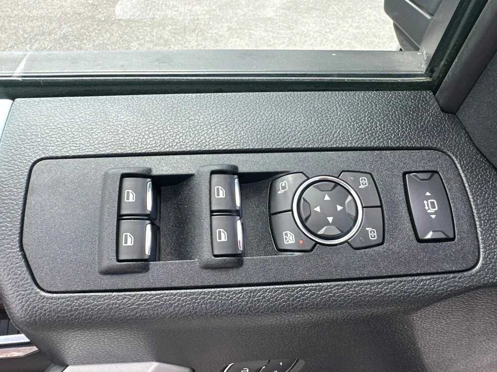 Used 2019 Gray Ford Lariat image 29