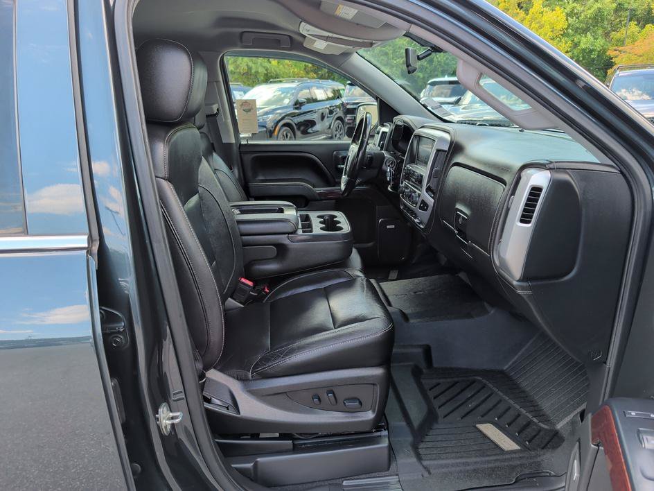 Used 2018 Dark Slate Metallic GMC SLT image 12