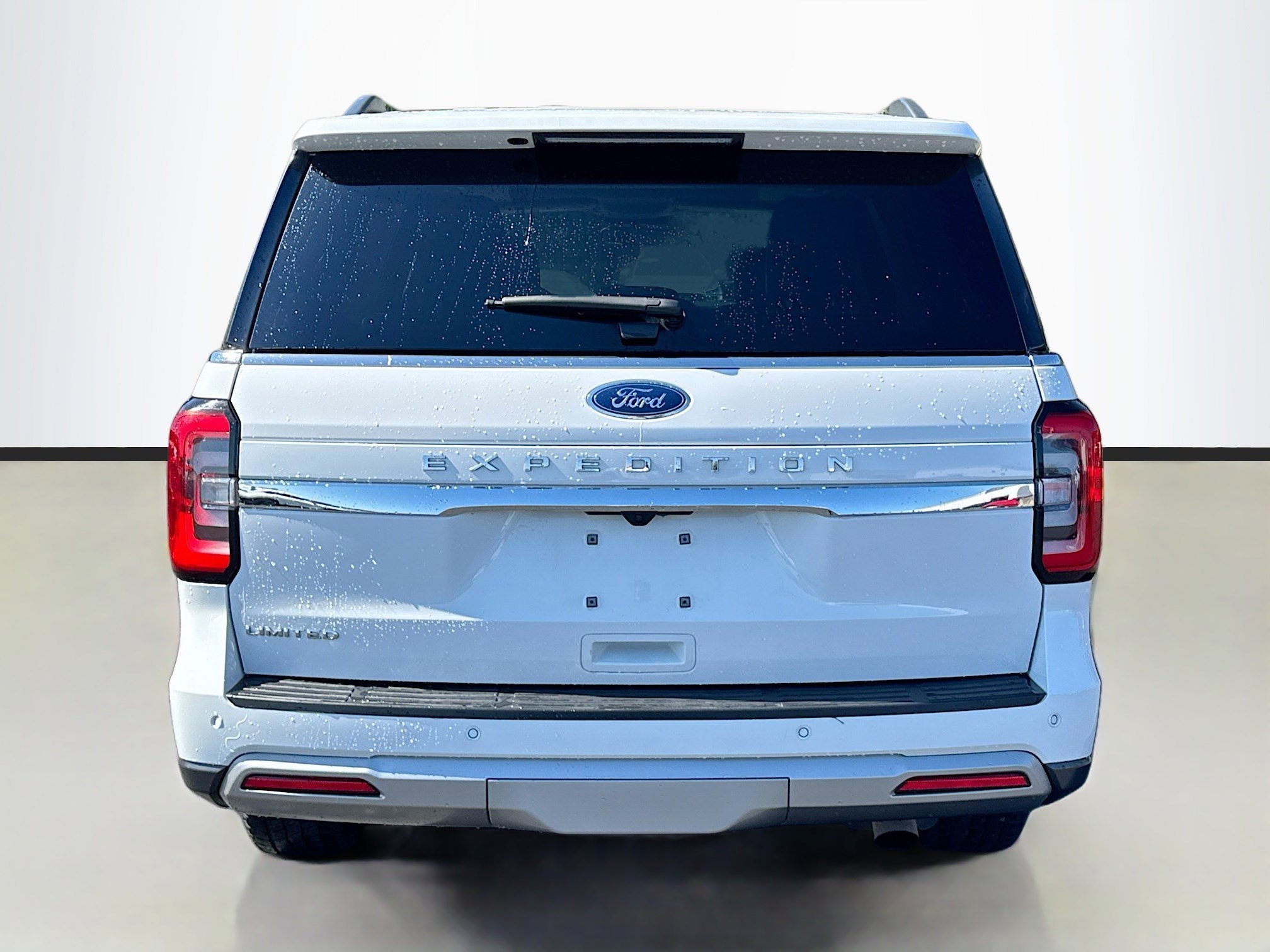 Used 2024 Oxford White Ford Limited image 6