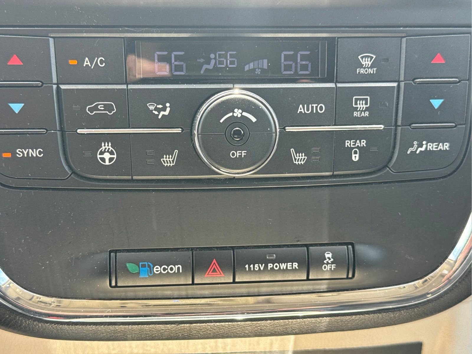 Used 2016 Gray Chrysler Limited image 27