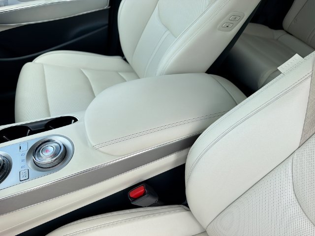 Certified Used 2025 Silver Genesis Advanced image 24