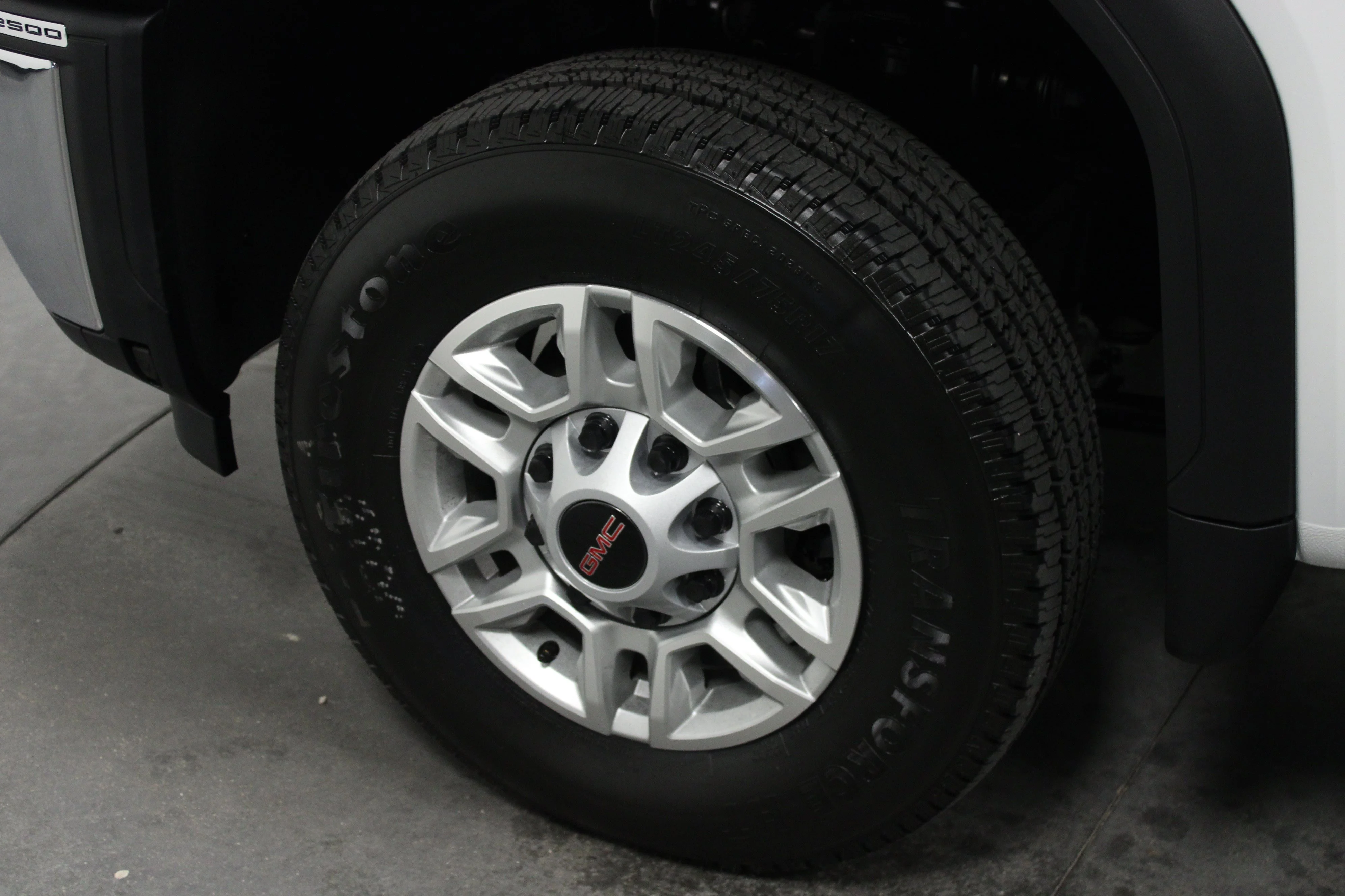 2026 GMC Sierra 2500HD SLE - Photo 9