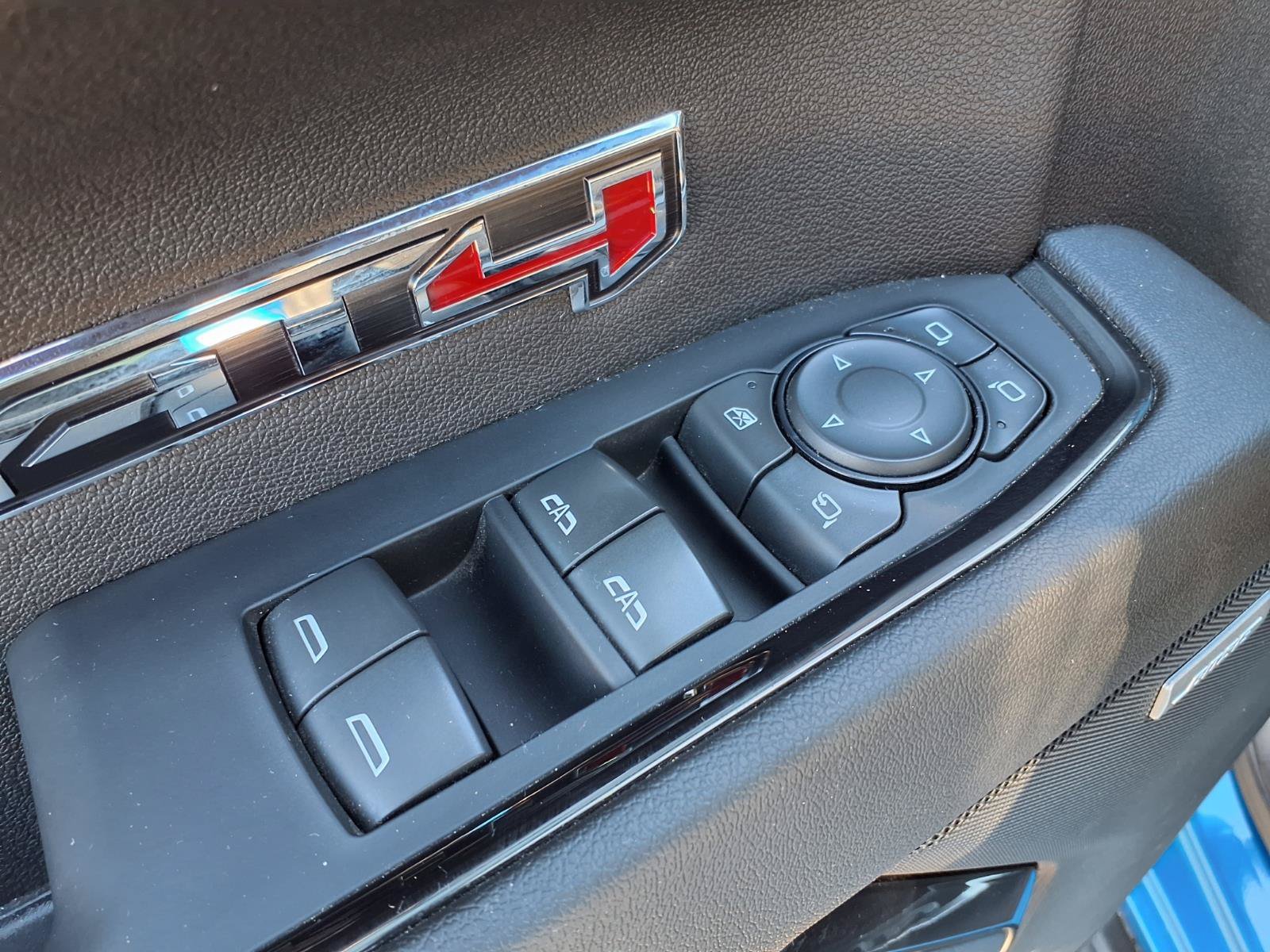 Used 2024 Dynamic Blue Metallic GMC AT4 image 14