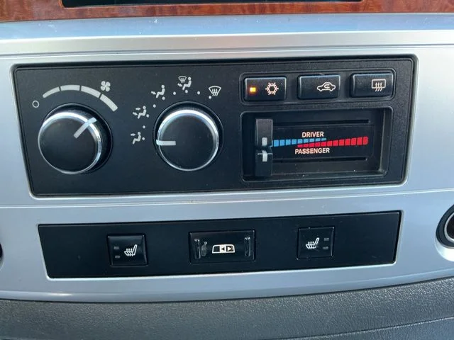 Used 2006 Gray Dodge Laramie image 15