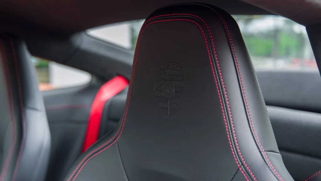 2026 Porsche 911 GT3 - Photo 12