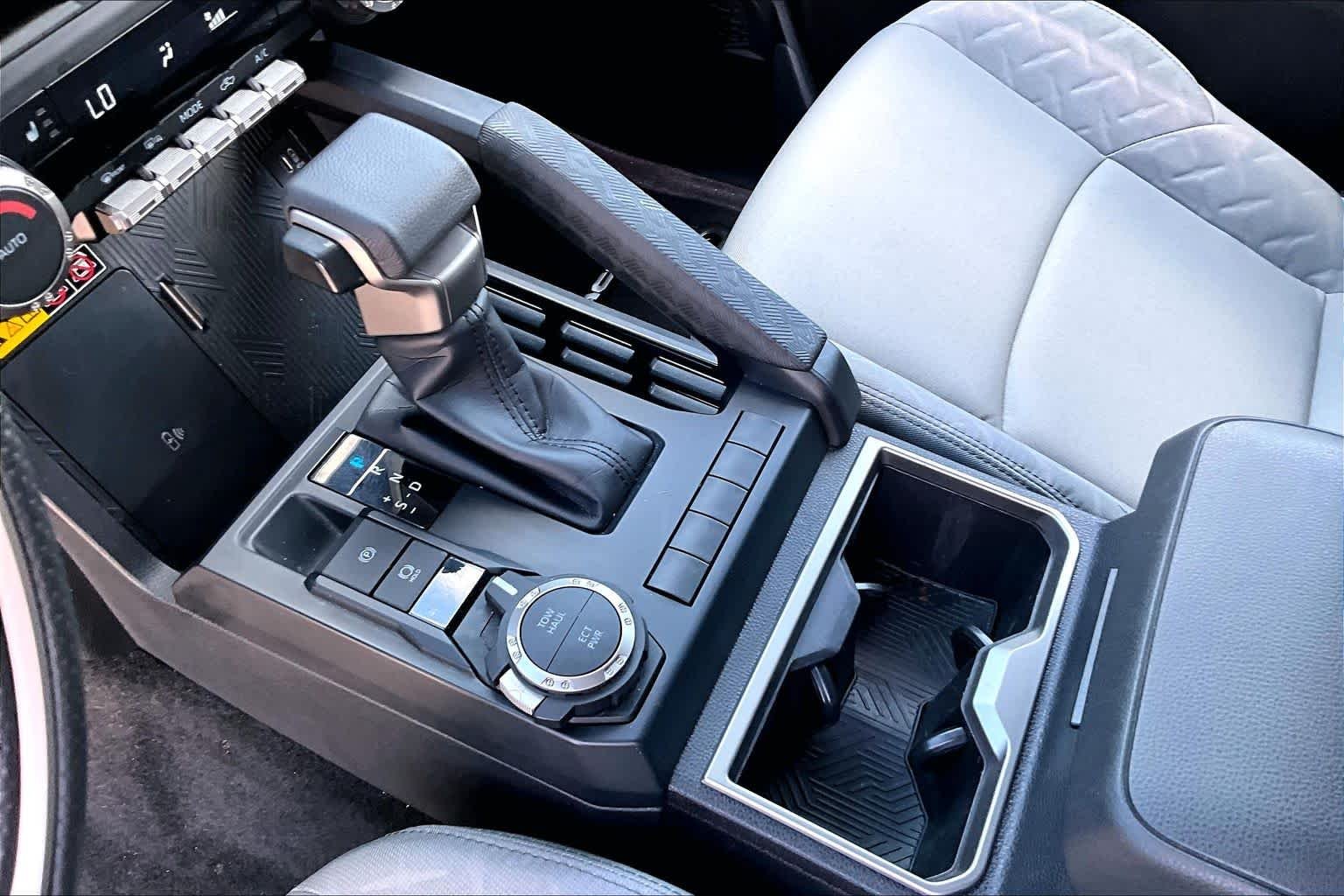 Used 2024 Ice Cap Toyota SR5 image 17
