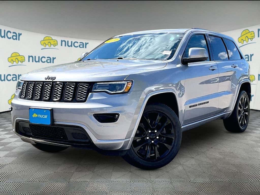 Used 2021 Silver Jeep Laredo X image 3