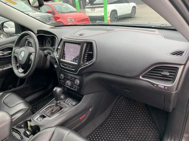 Used 2022 Gray Jeep Trailhawk image 12