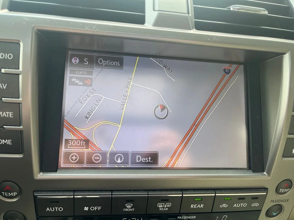 Used 2017 Black Lexus 460 image 17