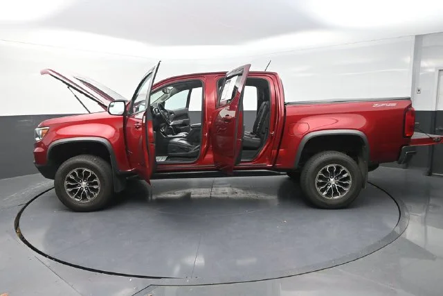 Used 2021 Red Chevrolet ZR2 image 33