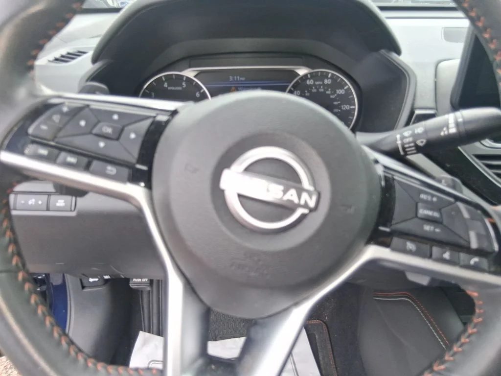 Used 2024 Blue Nissan 2.5 SR image 9