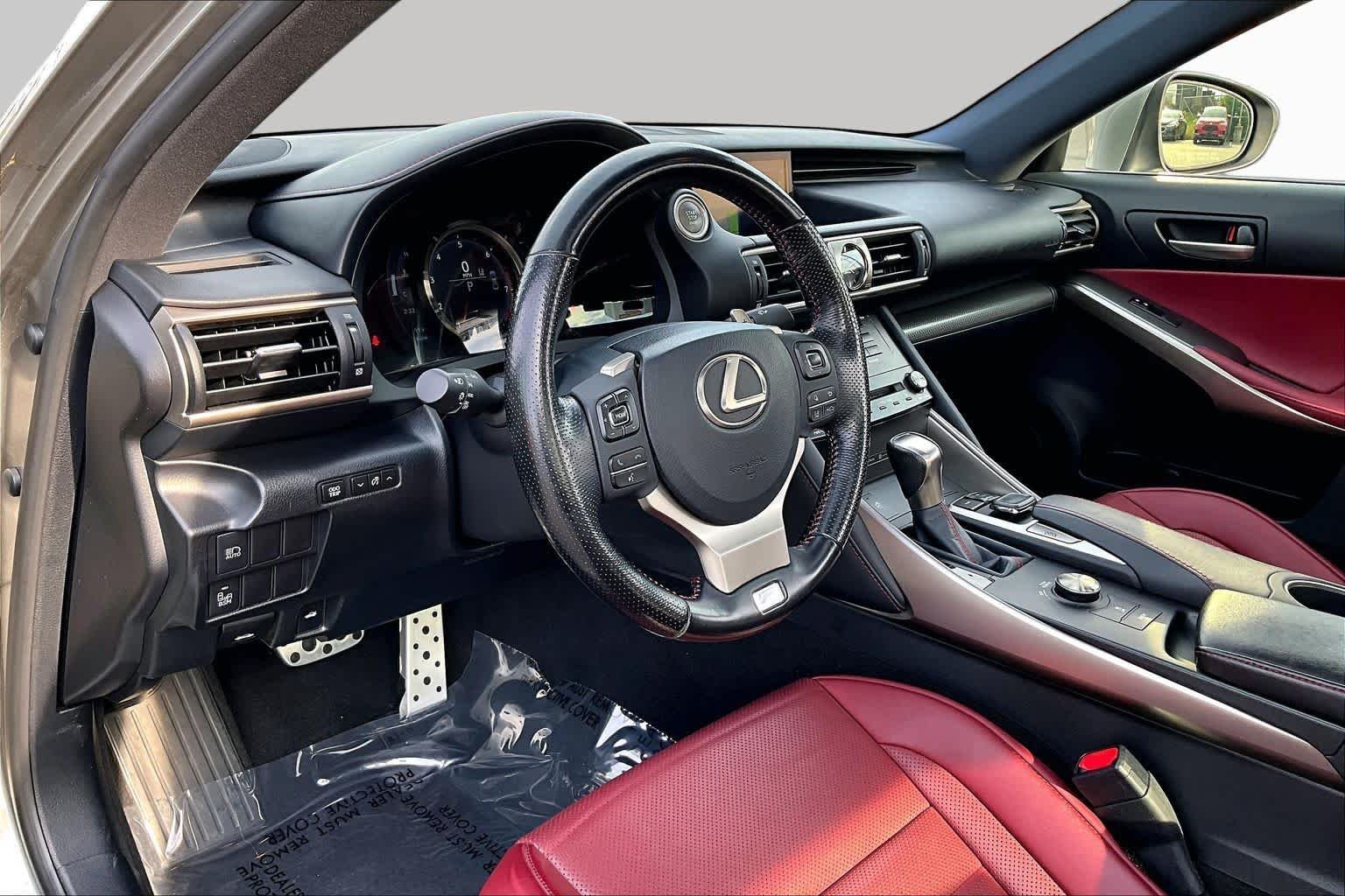 Used 2017 Atomic Silver Lexus  image 18