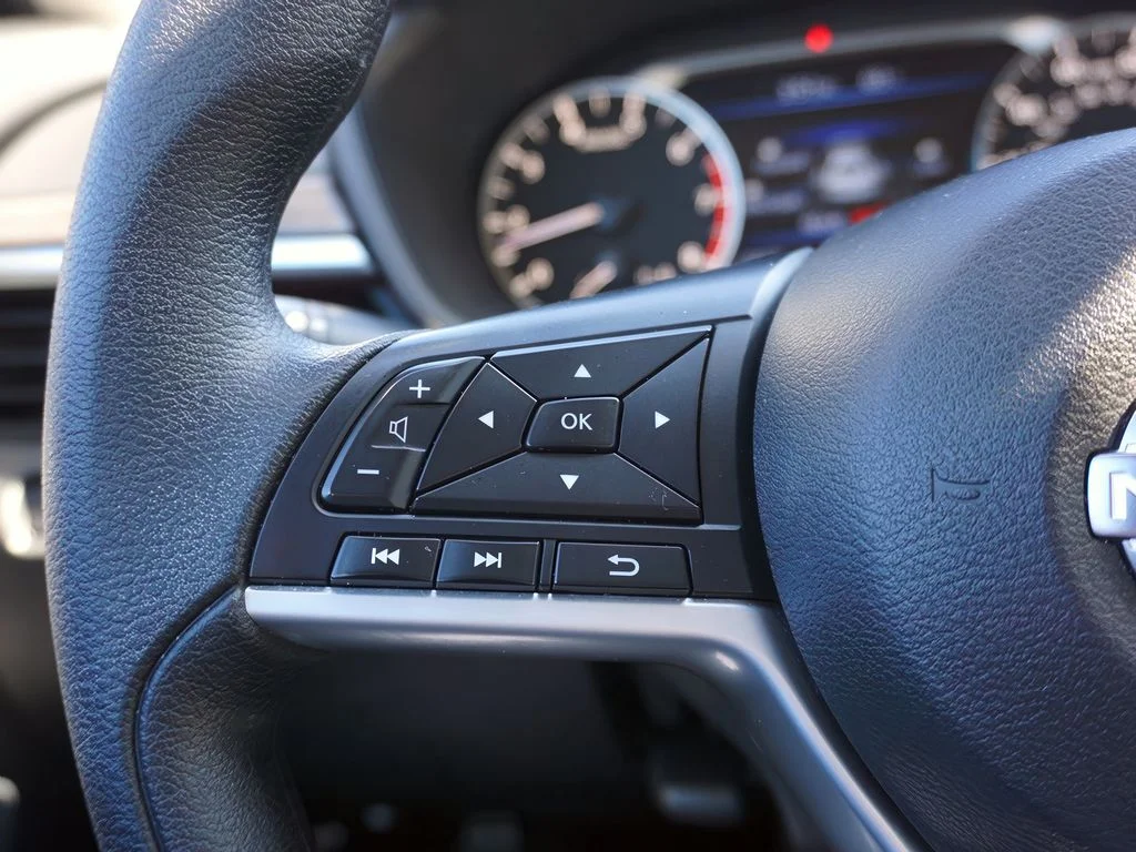 2025 Nissan Altima SV - Photo 24