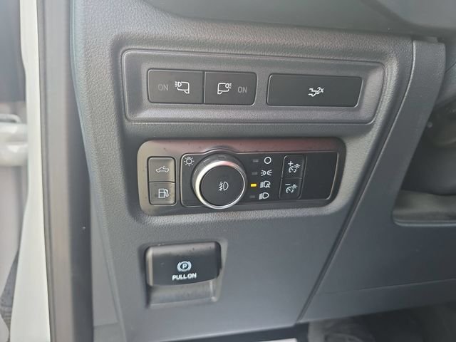 Used 2024 White Ford XLT image 27