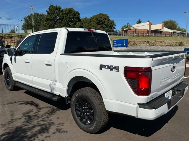 New 2026 Oxford White Ford XLT image 5