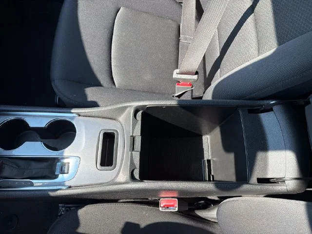Used 2025 Summit White Chevrolet 1LT image 26