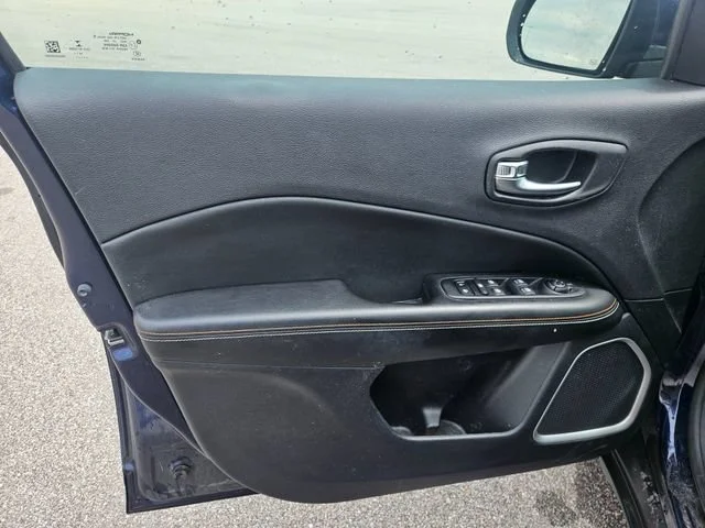 Used 2021 Blue Jeep Latitude image 10