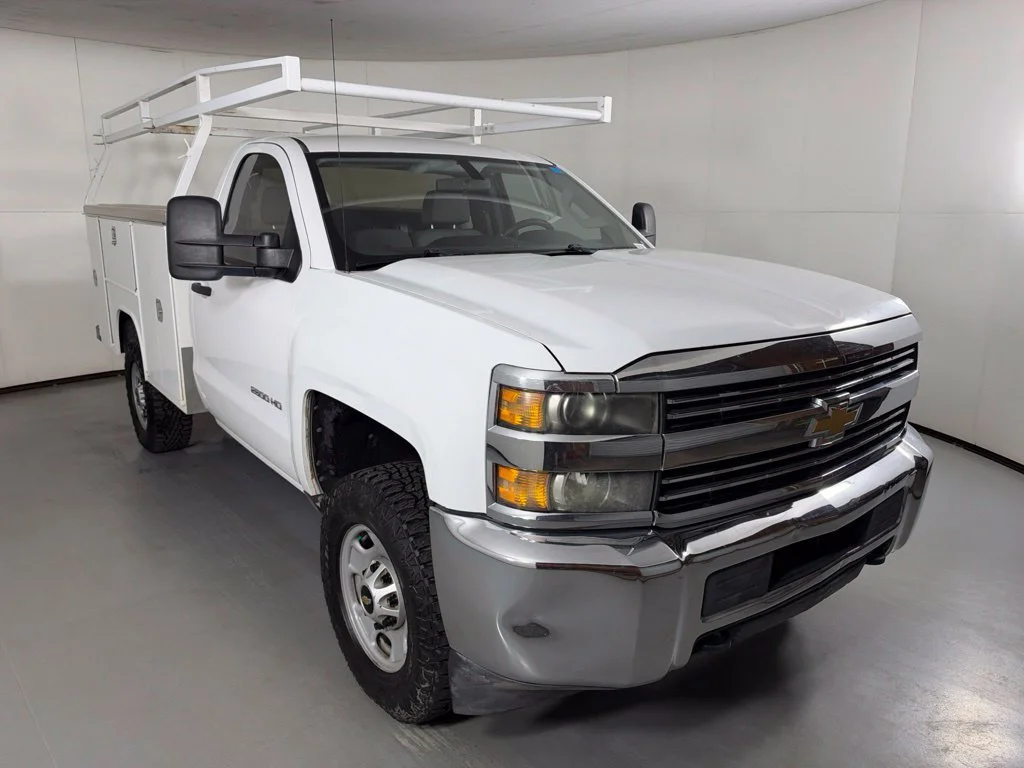 Used 2016 SUMMIT WHITE Chevrolet Work Truck image 2