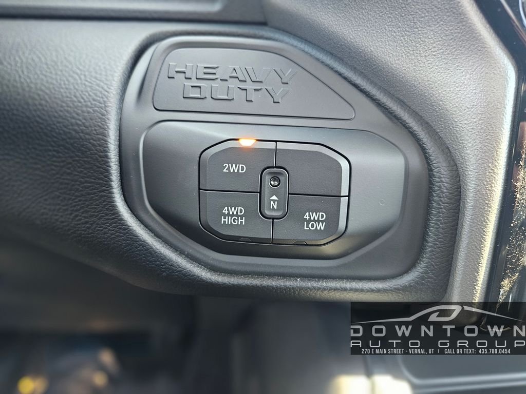 New 2026 Diamond Black Crystal Pearl-Coat Exterior Paint RAM Laramie image 13
