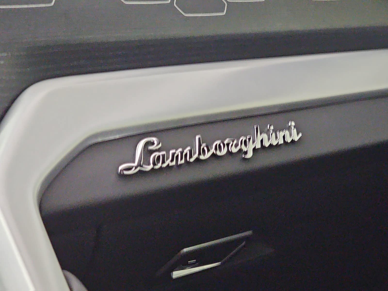 2020 Lamborghini Urus Base - Photo 35