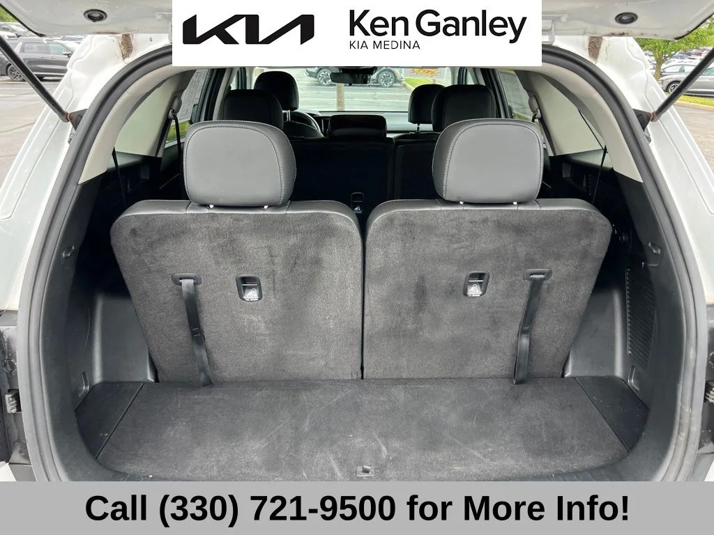 Certified Used 2022 White Kia S image 51