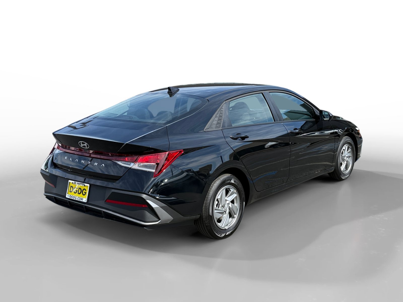 Certified Used 2026 Abyss Black Hyundai SE image 5