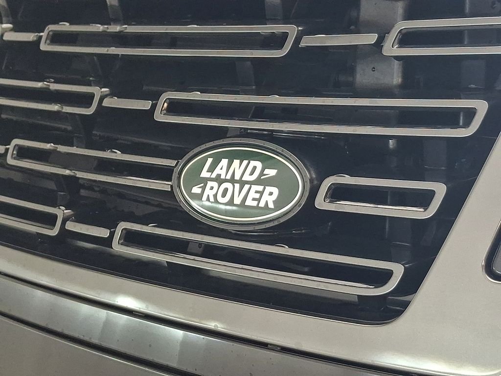 New 2026 Santorini Black Land Rover SE image 22