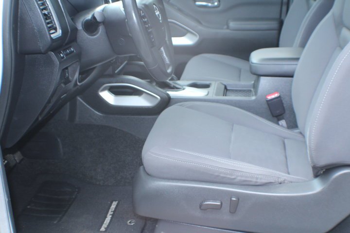 Used 2023 Glacier White Nissan SV image 16