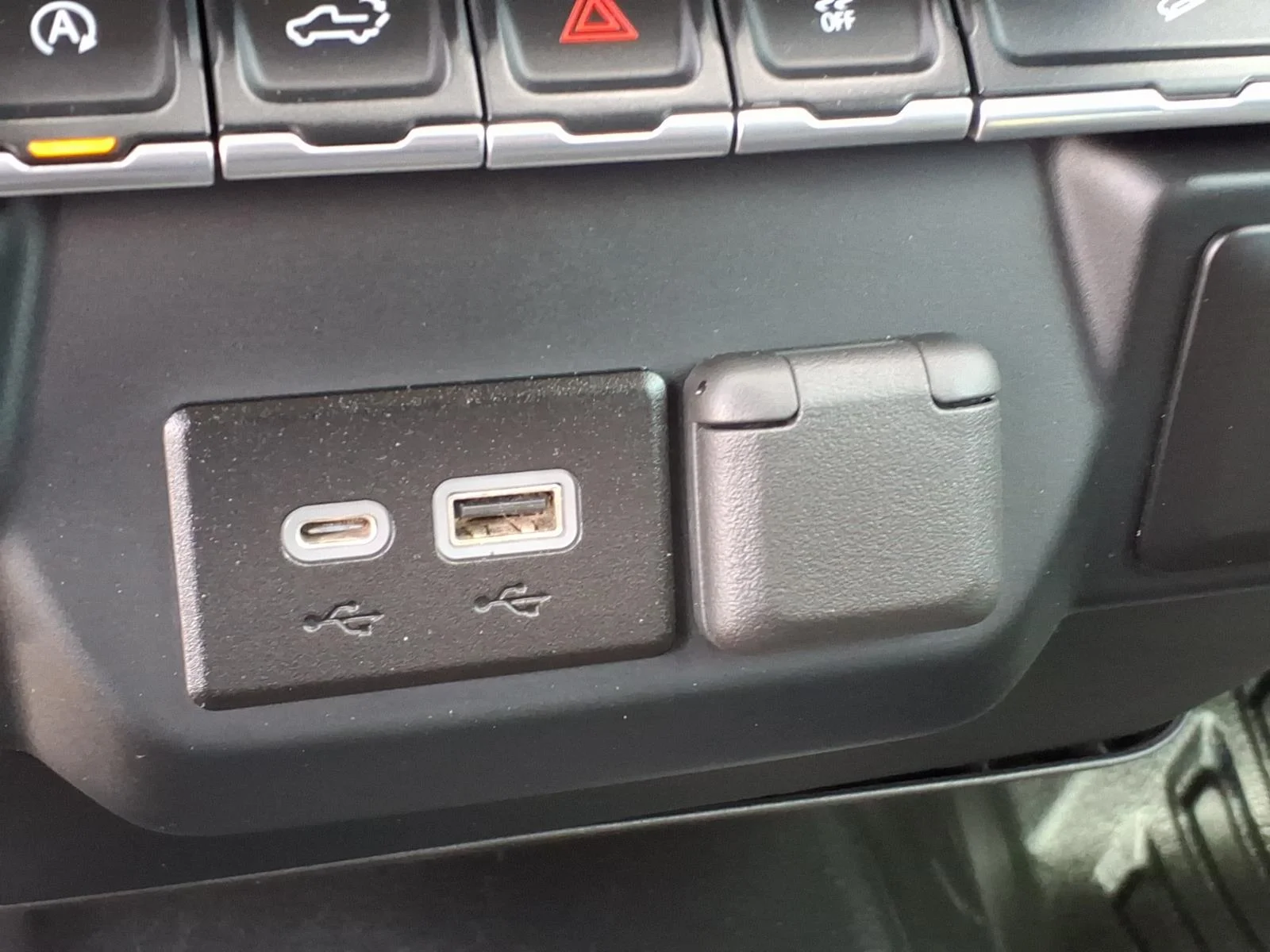 2023 Chevrolet Silverado 1500 Work Truck - Photo 11