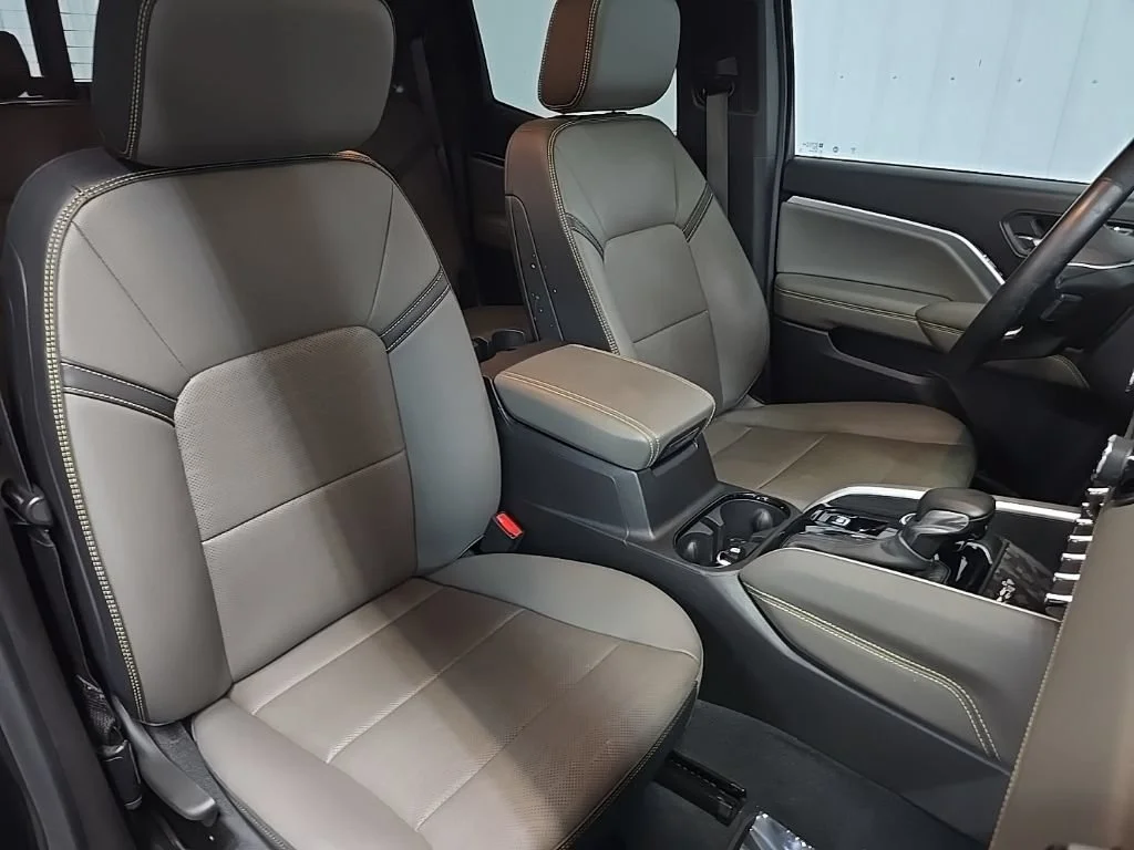 Used 2024 Black Chevrolet ZR2 image 17