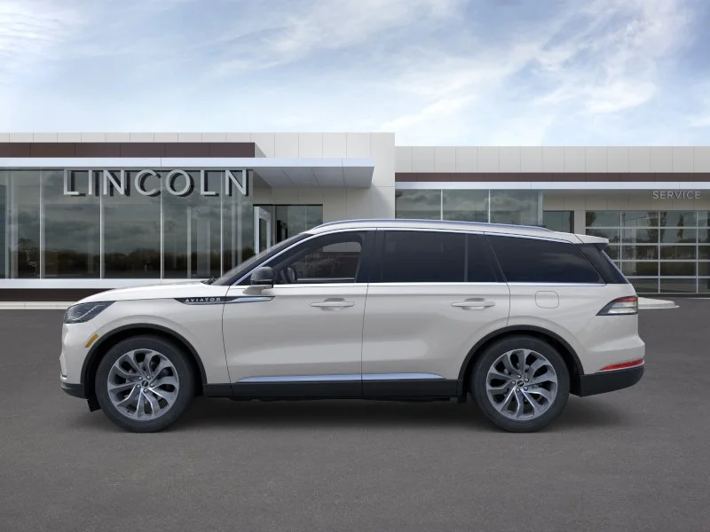 Used 2025 Ceramic Pearl Metallic Tri-Coat Lincoln Reserve image 3