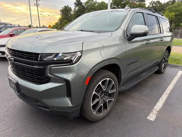 2023 Chevrolet Suburban RST