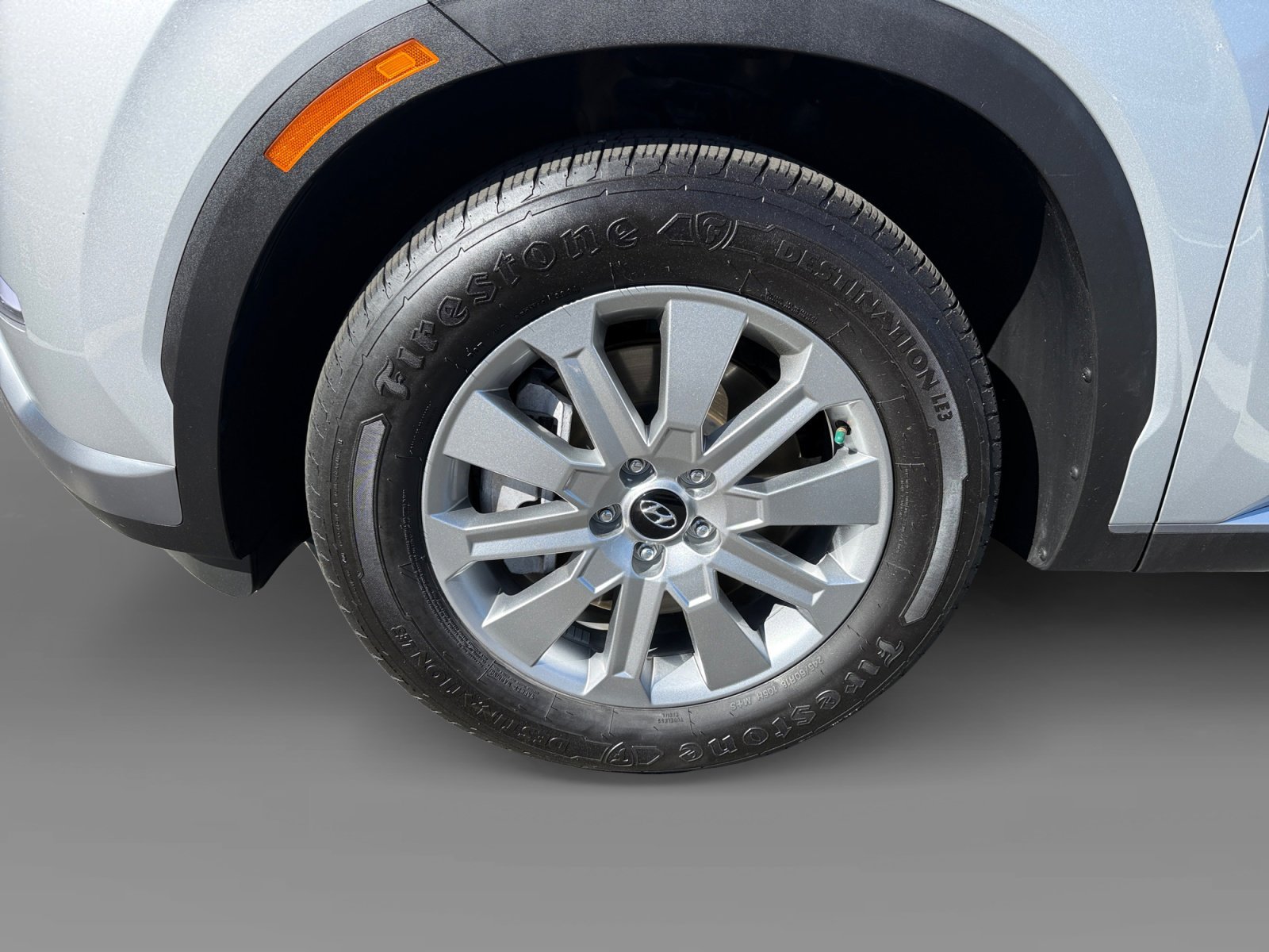 Used 2023 Typhoon Silver HYUNDAI SEL image 9