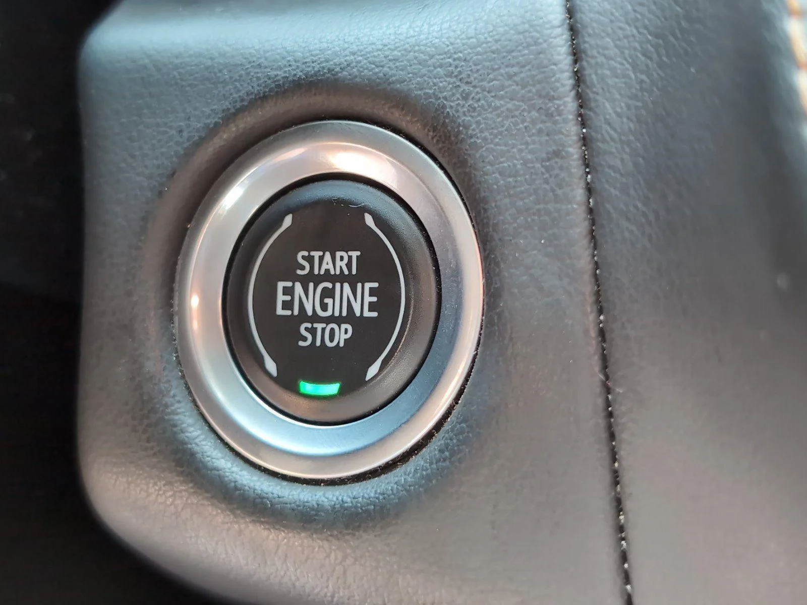 Used 2023 Volcanic Red Tintcoat GMC AT4 image 26
