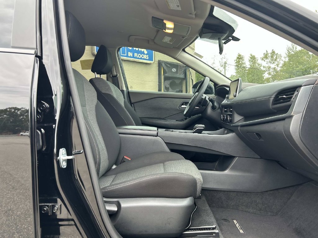 Used 2023 Black Nissan SV image 15
