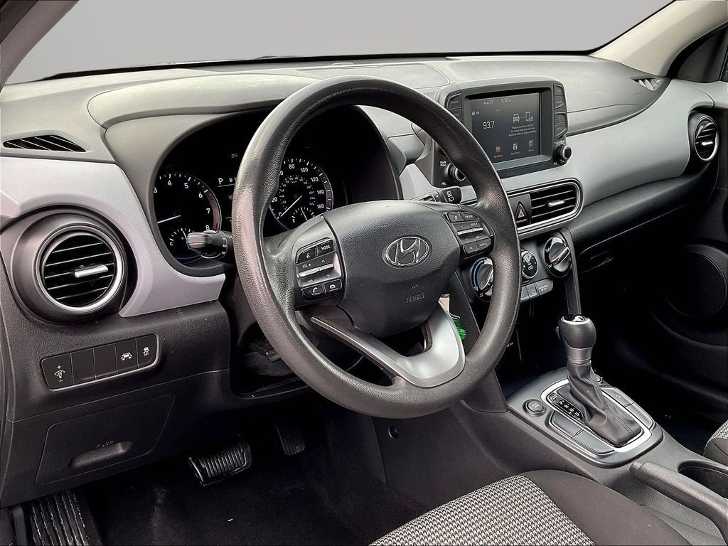 Used 2019 Gray Hyundai SE image 18