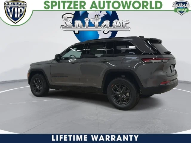 New 2027 Sting-Gray Clear-Coat Paint Jeep Laredo Altitude image 12