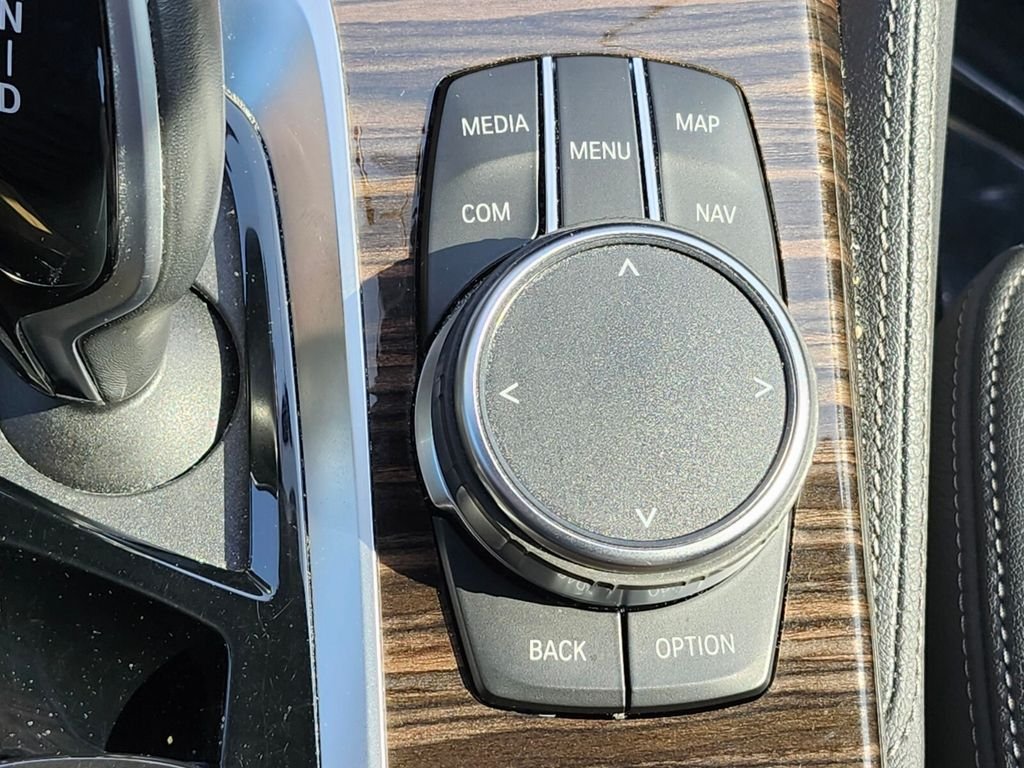 Used 2023 Gray BMW 540i xDrive image 26