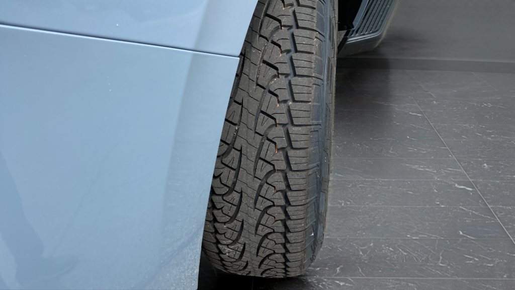New 2026 Glacier Gray Metallic Tri-Coat Ford Active image 41