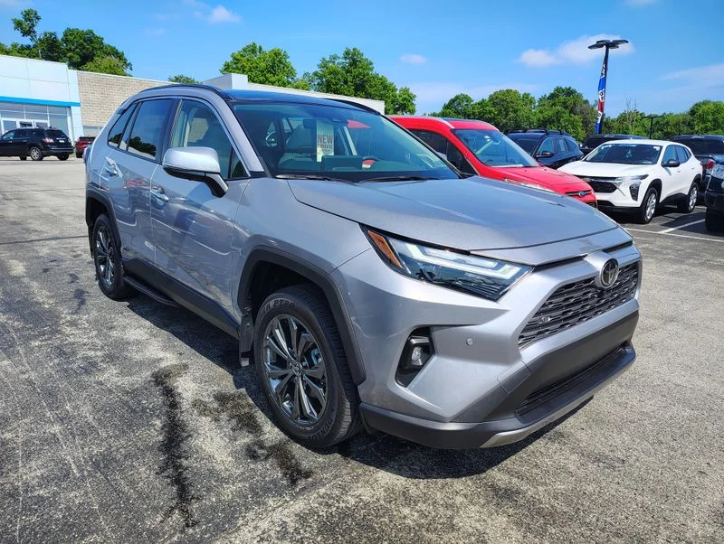 Used 2025 Silver Toyota Limited image 3