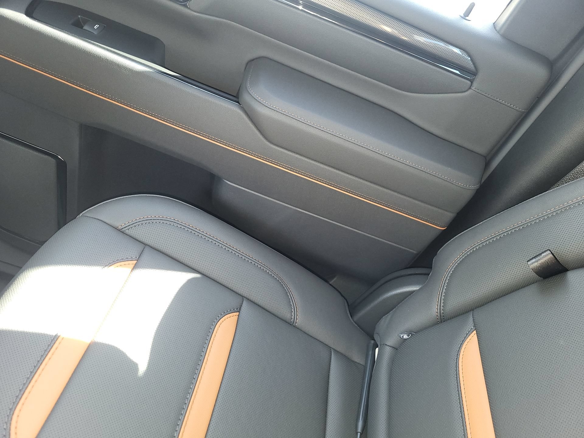 2026 GMC Sierra 3500HD AT4 - Photo 6