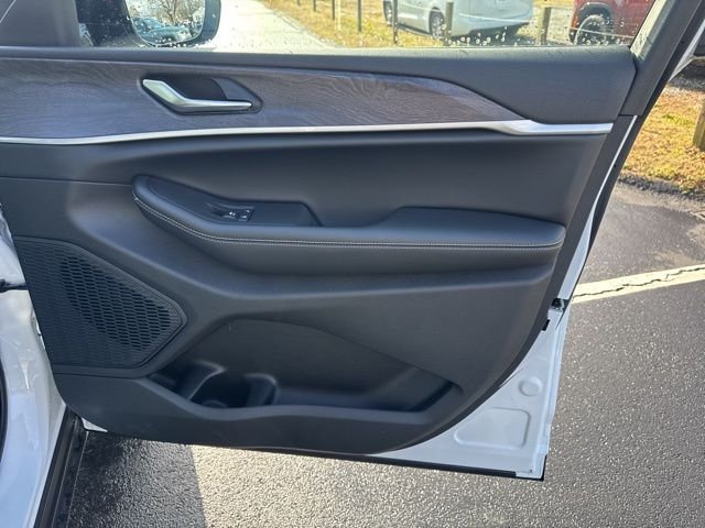 2025 Jeep Grand Cherokee L Limited - Photo 9