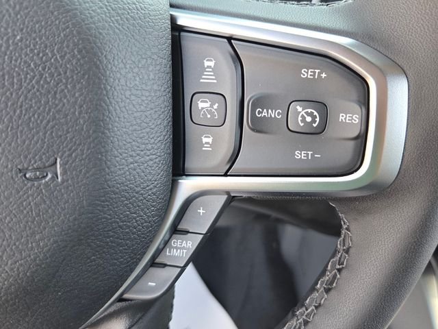 New 2026 Diamond Black Crystal Pearl-Coat Exterior Paint RAM Big Horn/Lone Star image 24