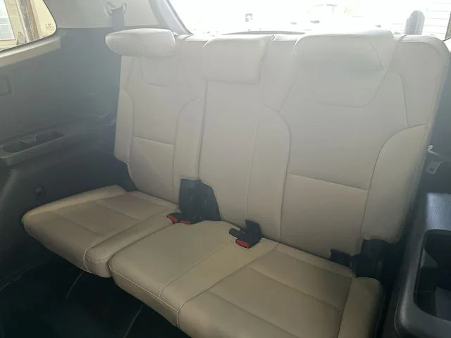 Used 2021 Black Kia EX image 28