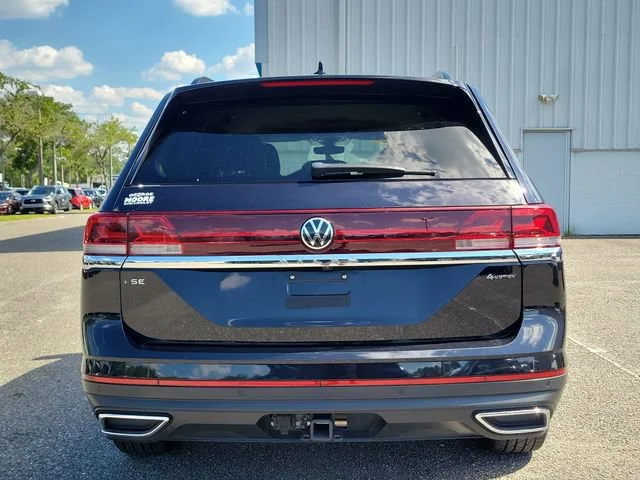 2024 Volkswagen Atlas SE w/Tech - Photo 7