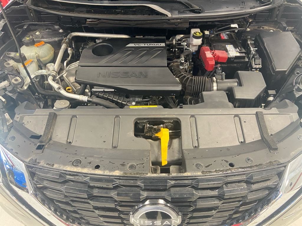 Used 2022 Gray Nissan S image 15